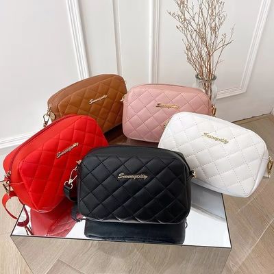 Женские оригинальные кожаные сумки для хранения косметики
